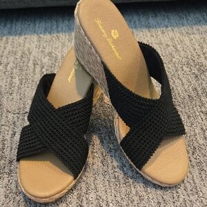 Tommy Bahama Black and Tan Wedge Sandals NWOT